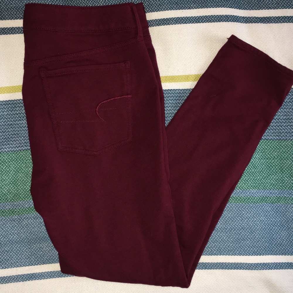 American Eagle Maroon Jegging